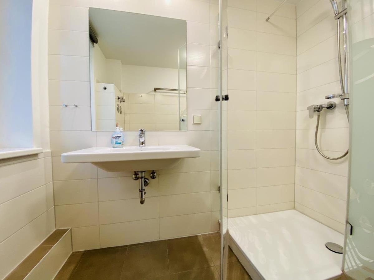 Immenbarg, Lobby * Rostock